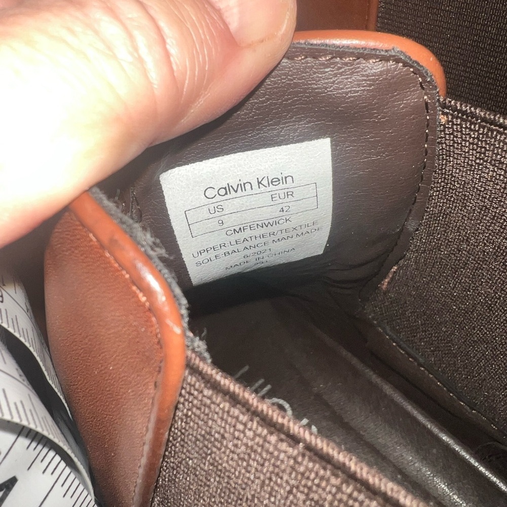 Calvin Klein Brown Leather Chelsea Boots Men’s – Classic Dress Ankle Boots 9M - Picture 3 of 5